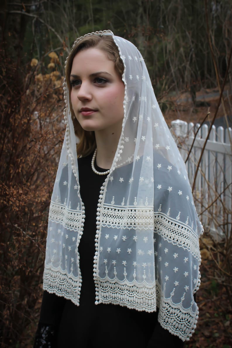 Evintage Veils Stella Maris Ivory or Black Small Wrap-Style Chapel Veil Mantilla Latin Mass image 5