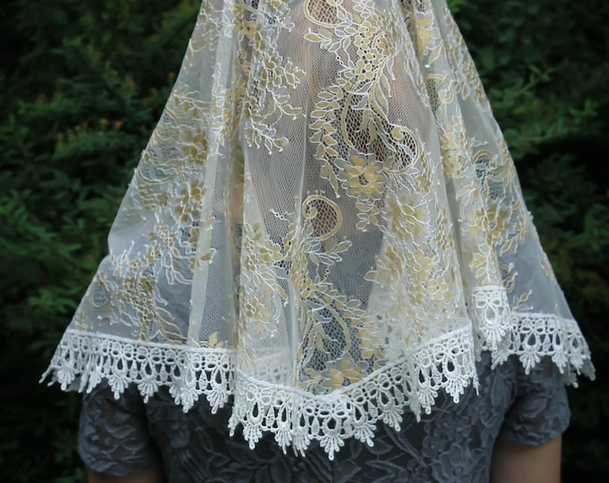 Evintage Veils~ Regina Caeli Antique Gold/White  Traditional Vintage Inspired Lace  Triangle  Mantilla Chapel Veil (Soft)