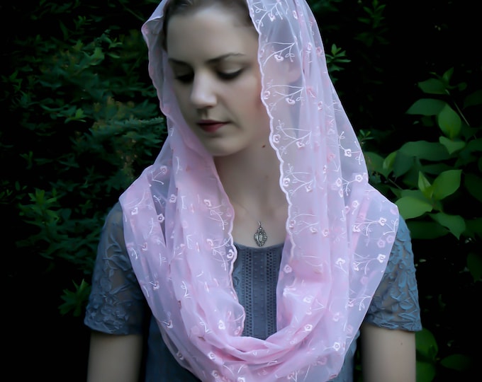 Evintage Veils~ READY TO SHIP 3 Colors St Therese Little Flower  Lace Infinity Veil  Mantilla Chapel Veil  Mantilla