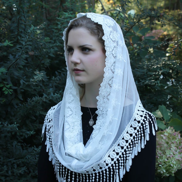 Evintage Veils~ French Lace Chapel Veil Mantilla Infinity Veil Latin Mass in Cream White or Black