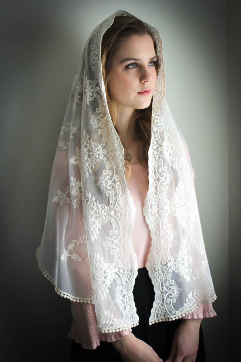 Evintage Veils Our Lady of Fatima Lace Mantilla Chapel Veil Etsy