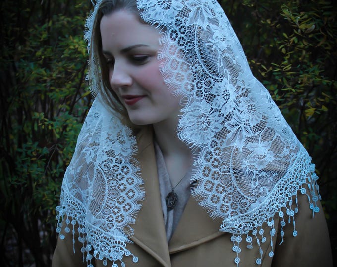 Evintage Veils~ Spanish Style White Triangle Style Chapel Veil Mantilla Latin Mass
