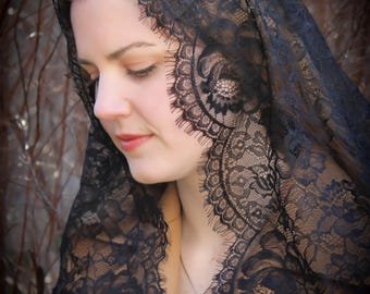 Evintage Veils~Ready to Ship! Black Spanish Style  Lace Mantilla Chapel Veil Classic D Shape
