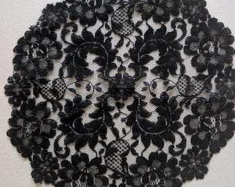Evintage Veils- DESCO French Lace True Vintage Princess Mantilla Chapel Veil With Tag