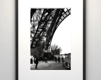 Fotografia da Torre Eiffel em preto e branco, impressão artística de alta qualidade, Paris, França. Viagem.