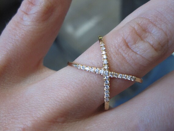 14K Gold Diamond Criss Cross X Orbit Fashion Ring Crossing Loop