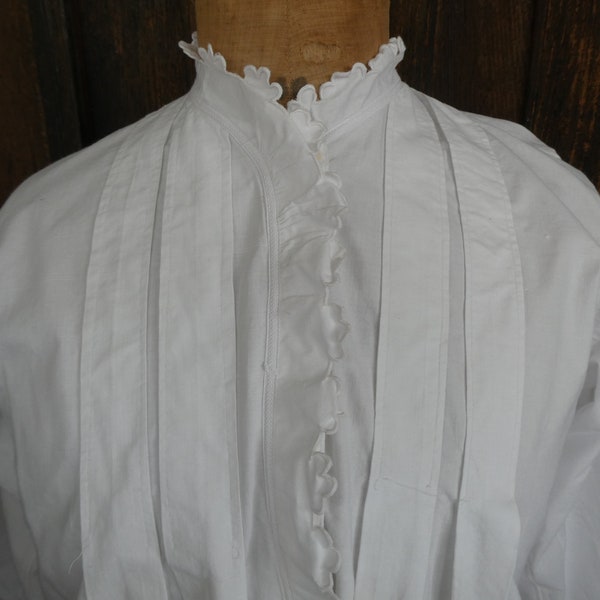 Joli chemisier en coton blanc croustillant français vintage avec détail festonné, vêtements historiques, début des années 1900, poitrine de 38"