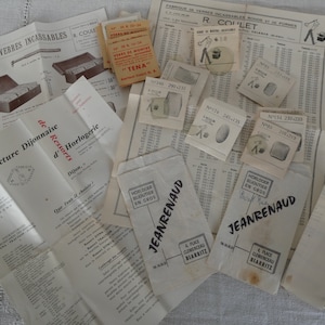 Batch of 1930&#39;s Vintage French Watch Glass Suppliers Paraphenalia including 8 Watch Glasses in Original Packaging, Watchmaker