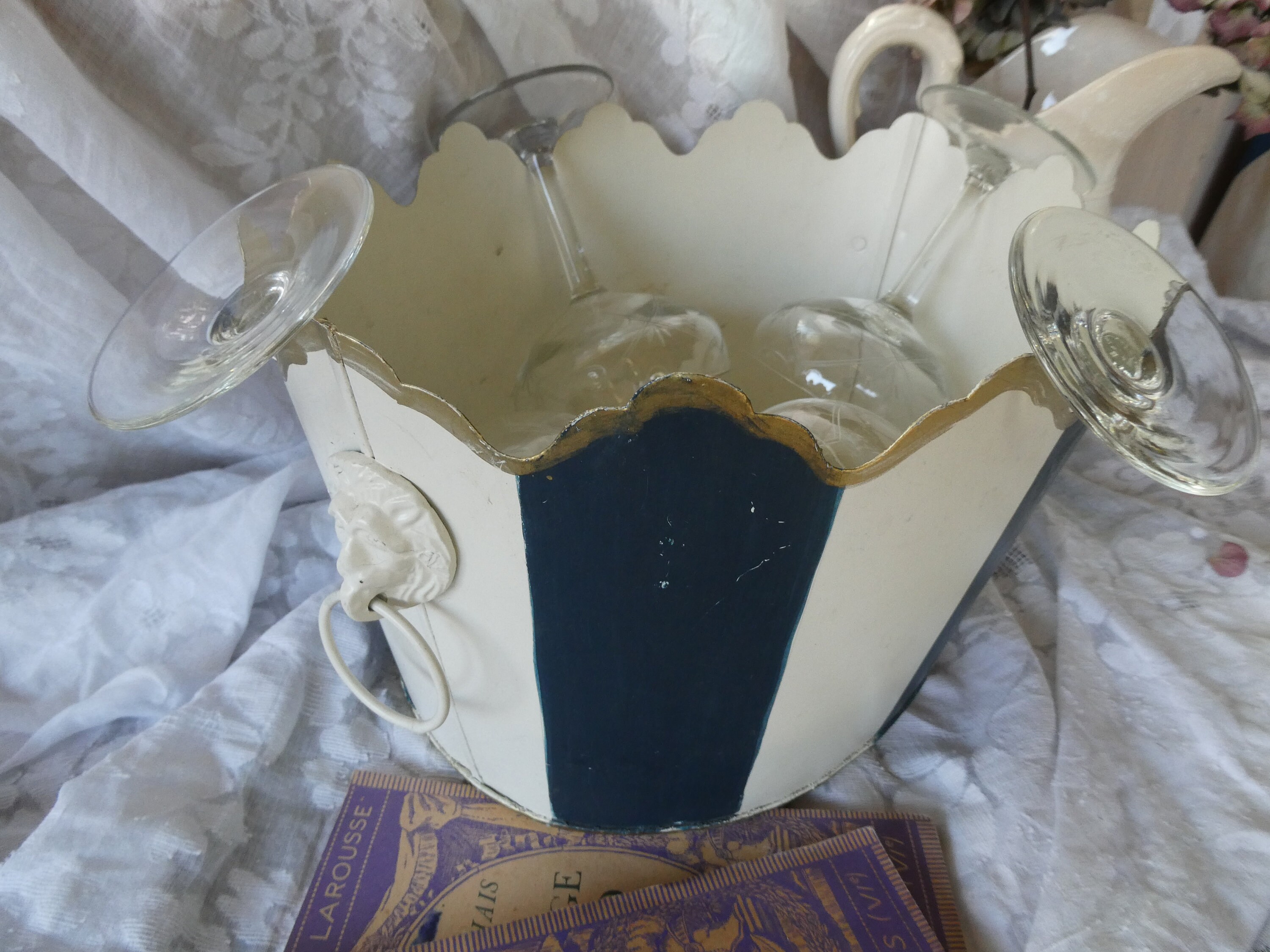 Grand Millésime Français Tole Ware Monteith Glass Chiller Bowl, Bar, Elegant Dining