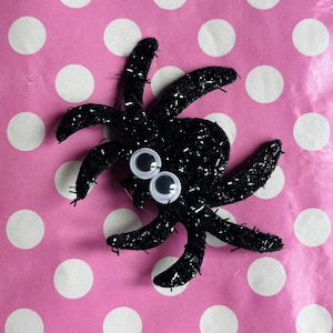 Cute sparkly large spider hair clip