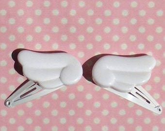 Pretty Angel wings hair clips in white