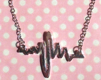 LAST ONE!! Silver heartbeat necklace