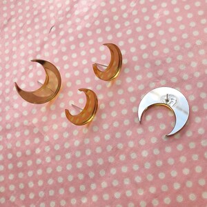 Pretty crescent moon mirror stud post earrings image 2