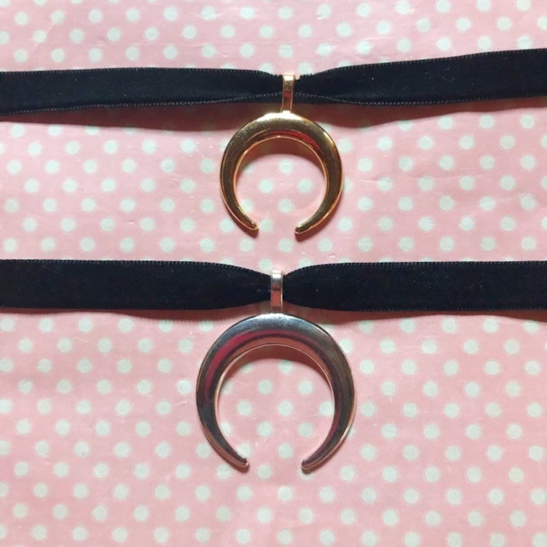 Silver or Gold Crescent Moon Black Velvet Choker - Etsy
