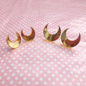 Pretty crescent moon mirror stud post earrings image 1