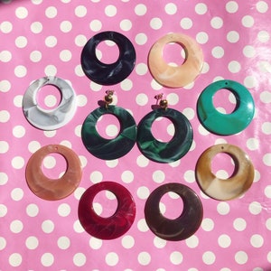 Retro Marble hoop boucles d’oreilles crochet goujon ou clip sur vert turquoise noir blanc crème rouge marron