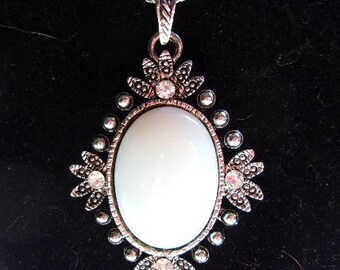Queen Bess Opalite Pendant