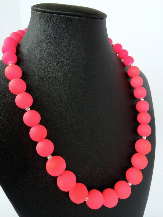 gros collier femme rose fluo gros collier femme rose fluo