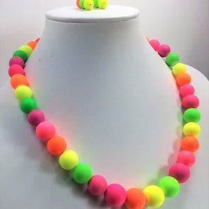 Neon Multi Color Pearl Necklace Summer Time Jewelry Trendy Summer Jewelry Neon Jewelry Neon color Necklace Neon Necklace Neon Jewellery image 8