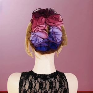 バナナヘアコームボウ マルチカラーシフォンタイダイデザイン ロングコーム ふわふわポニーテールボウ 長さ7インチ 女性用ヘアアクセサリー