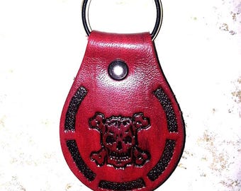 Leather Keychain with Skull Decoration