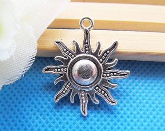1 pc #12 Multi-color Sun Embellishment Oil Slick Sunshine Charms Filigree Hippy Love Jewelry Sun Pendant Charm Stainless Steel