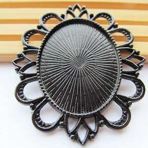 Black  Oval Frame Base Setting Tray Bezel Pendant Charm/Finding,Hollow Border Flower,fit 30mmx40mm Cabochon/Cameo,DIY