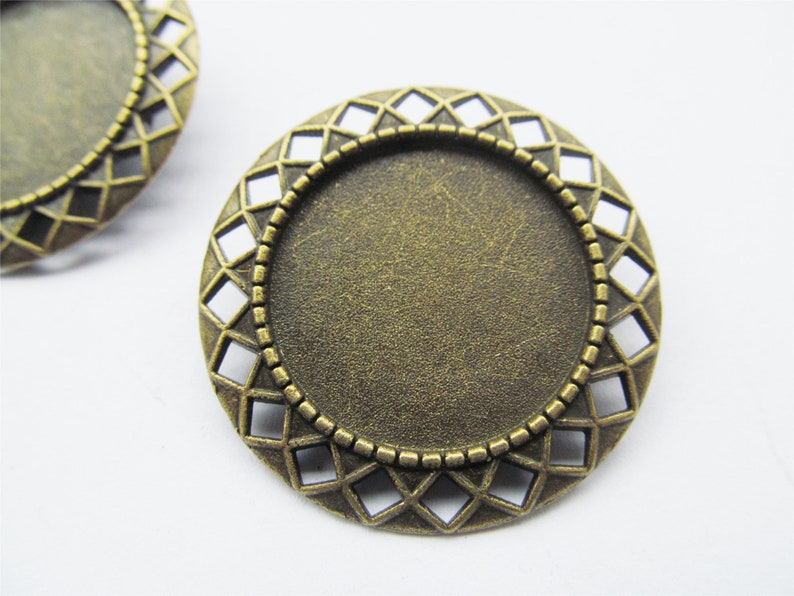 Antique Silver toneAntique Bronze Handmade Hollow Fashion BroochPinBreast Pin,Base Setting Tray Bezel,Fit 25mm CabochonPictureCameo