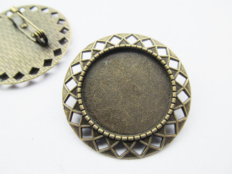 Antique Silver toneAntique Bronze Handmade Hollow Fashion BroochPinBreast Pin,Base Setting Tray Bezel,Fit 25mm CabochonPictureCameo