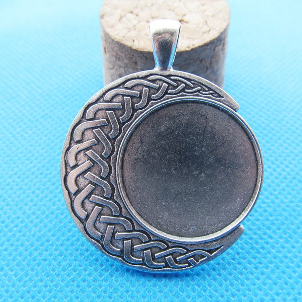 Antique Silver tone/Antique Bronze Filigree Celtic Moon Base Setting Tray Bezel Pendant Charm/Finding,fit 25mm Cabochon/Cameo,Big Bail Hook