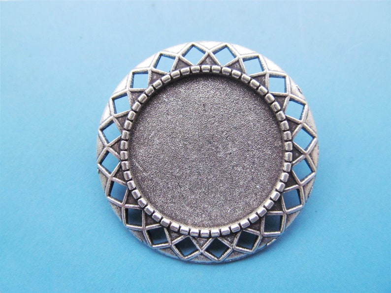 Antique Silver toneAntique Bronze Handmade Hollow Fashion BroochPinBreast Pin,Base Setting Tray Bezel,Fit 25mm CabochonPictureCameo