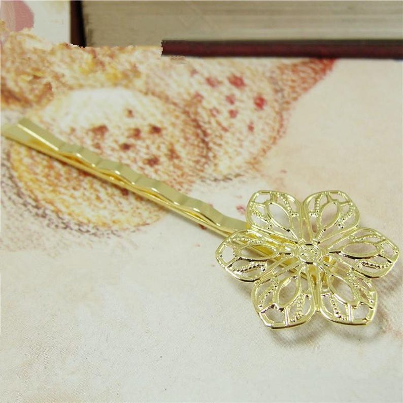 3 Colors---22mmx64.42mm Vintage Antique bronze/Dark Silver tone/Gold Filigree Six Petal Flower Bobby Hair Pin Clip Charm,fit Cabochon/Cameo Gold