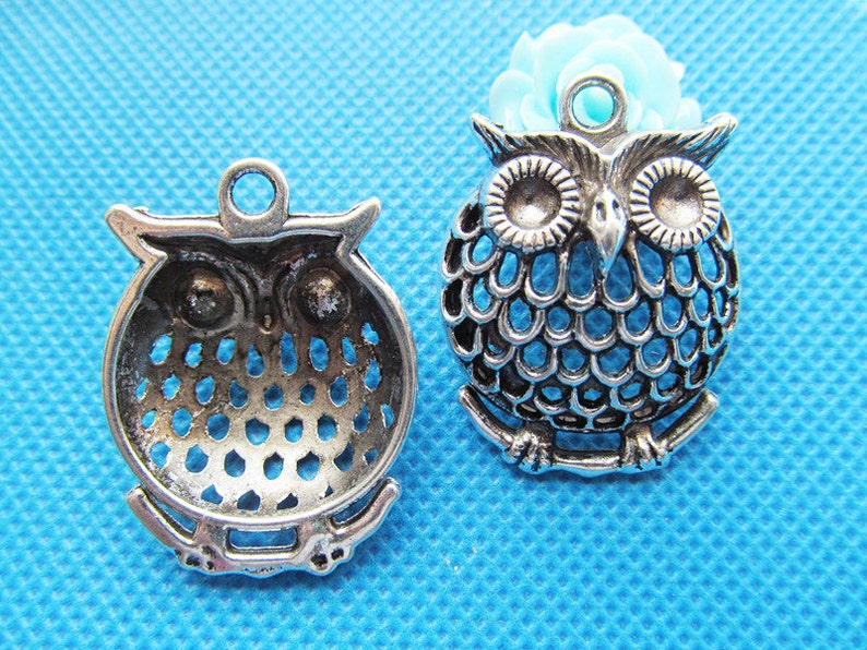 25.15mmx33.76mm Large Antique Silver tone Filigree Hollow Night Owl Pendant CharmFinding Fit 2pcs Rhinestone,DIY Accessory Jewellery
