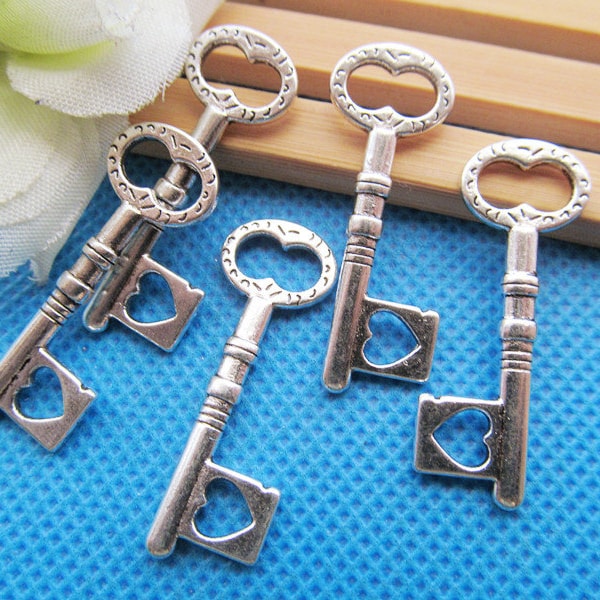Antique Silver tone/Antique Bronze Cute Cabinet Heart Key Pendant Connector Charm/Finding,DIY Accessory Jewellry Making