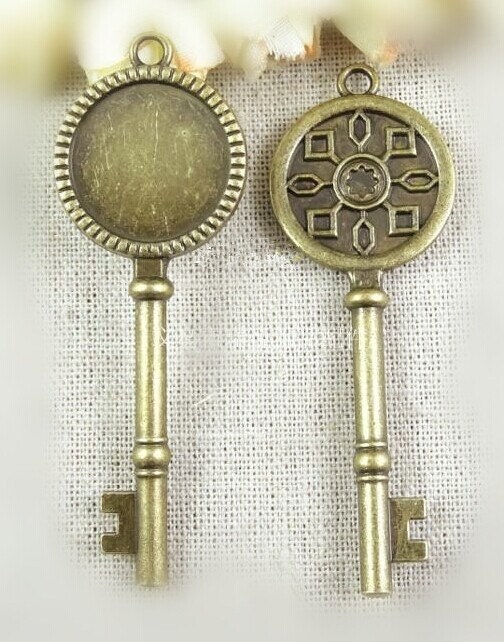 Filigree Key Heavy Antique Silver Tone/antique Bronze Filigree Key Pendant Charm ...
