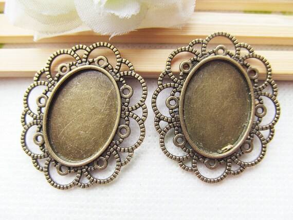 Silver/bronze/black/gold Handmade Oval Lace Border Brooch 