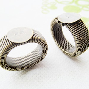 Silver tone/Antique Bronze Smooth Stretchable Flexible Ring Charm Finding,Base Setting Tray,fit 12mm Cameo Cabochon,DIY Accessory Jewelry