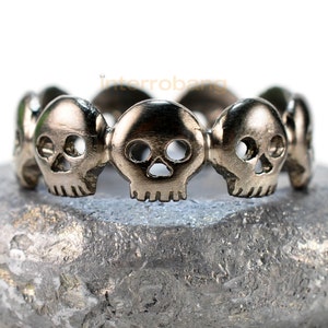 Black skull ring, melanoid skull eternity ring, black ring, skull ring men, skull ring women, skull wedding ring, wedding band, unique ring