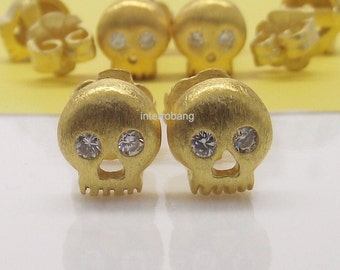 Solar energy skull stud earrings, stud earrings, small stud earrings, diamond skull stud earrings, sterling silver post earrings, 840P