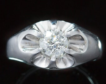 Vintage Diamond Solitaire Belcher Set Elegant Ring