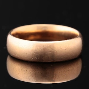 Victorian Antique Gold band ring