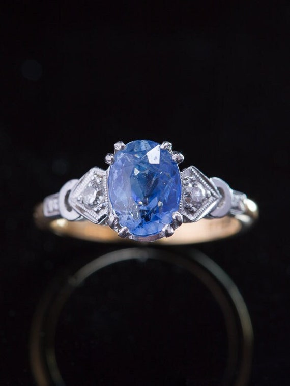 Art Deco Tantalizing Natural Ceylon Sapphire and D