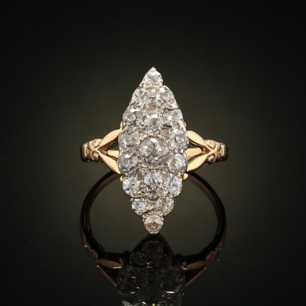 Victorian 2.30 Ct diamond navette shape ballerina ring