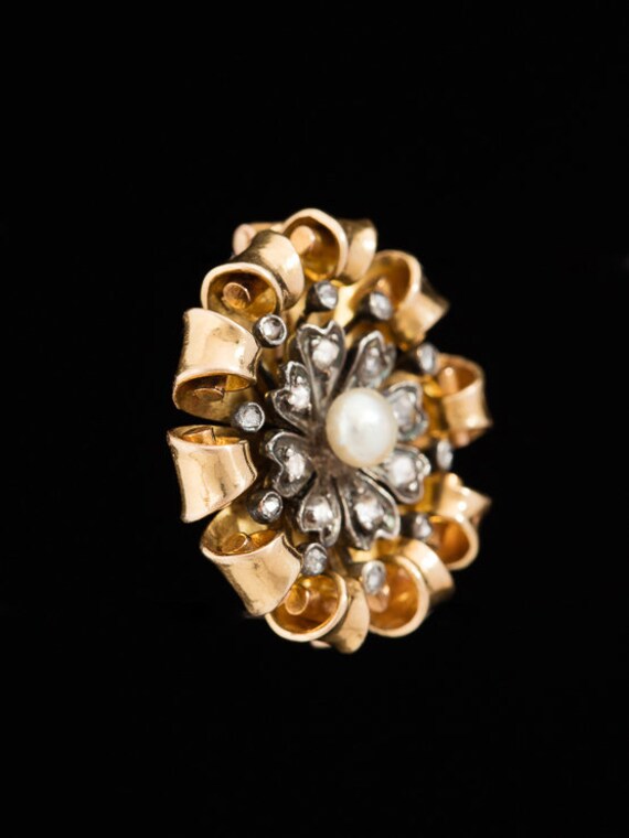 Vintage Pearl and Diamond 18 carat gold French Fl… - image 3