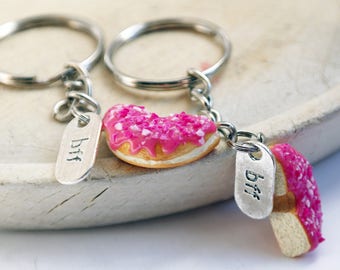 BFF keychain, best friends keychain intial initial keychain, Donut keychain, Best Friends gift, BFF, Sweet keychain, Friendship keychain