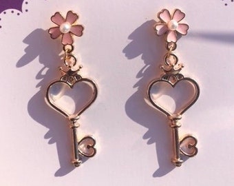 Magical girl Earrings (Flowers and Heart key)(LIMITED)