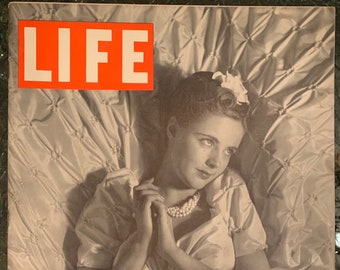 Life Magazine September 5, 1938 - Fall Fashions