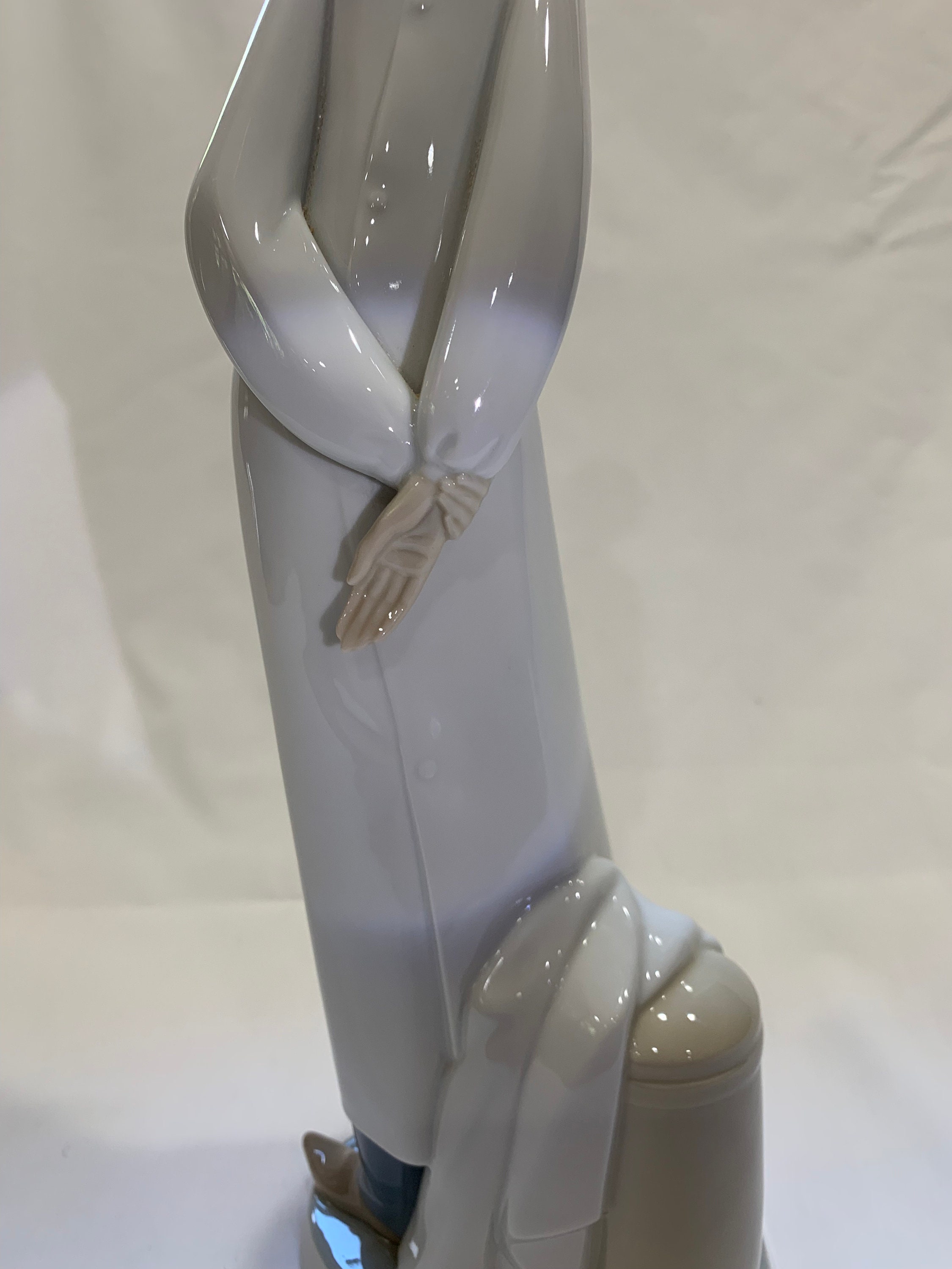 Porcelain Doctor Figurine by Lladro - Etsy