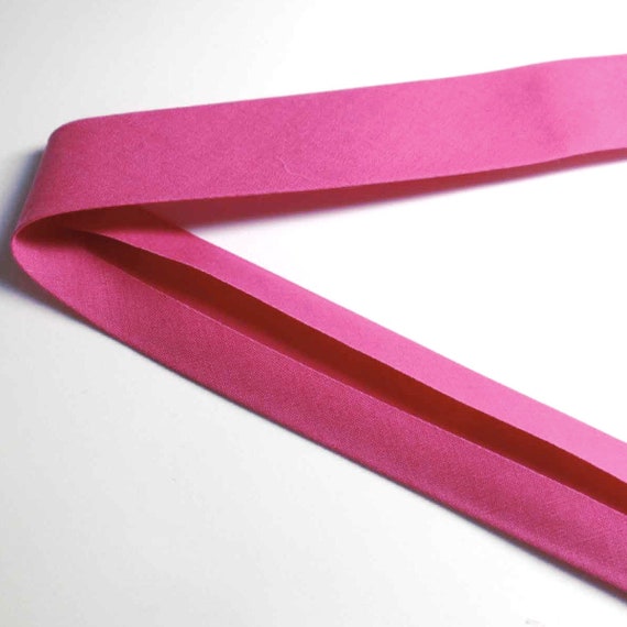 per metre 15mm Essential Trimmings Satin Bias Binding Tape Red