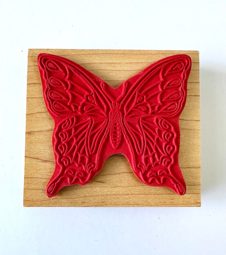 Vintage 1998 NOS me & Carrie Lous Detailed Mounted Wooden Large